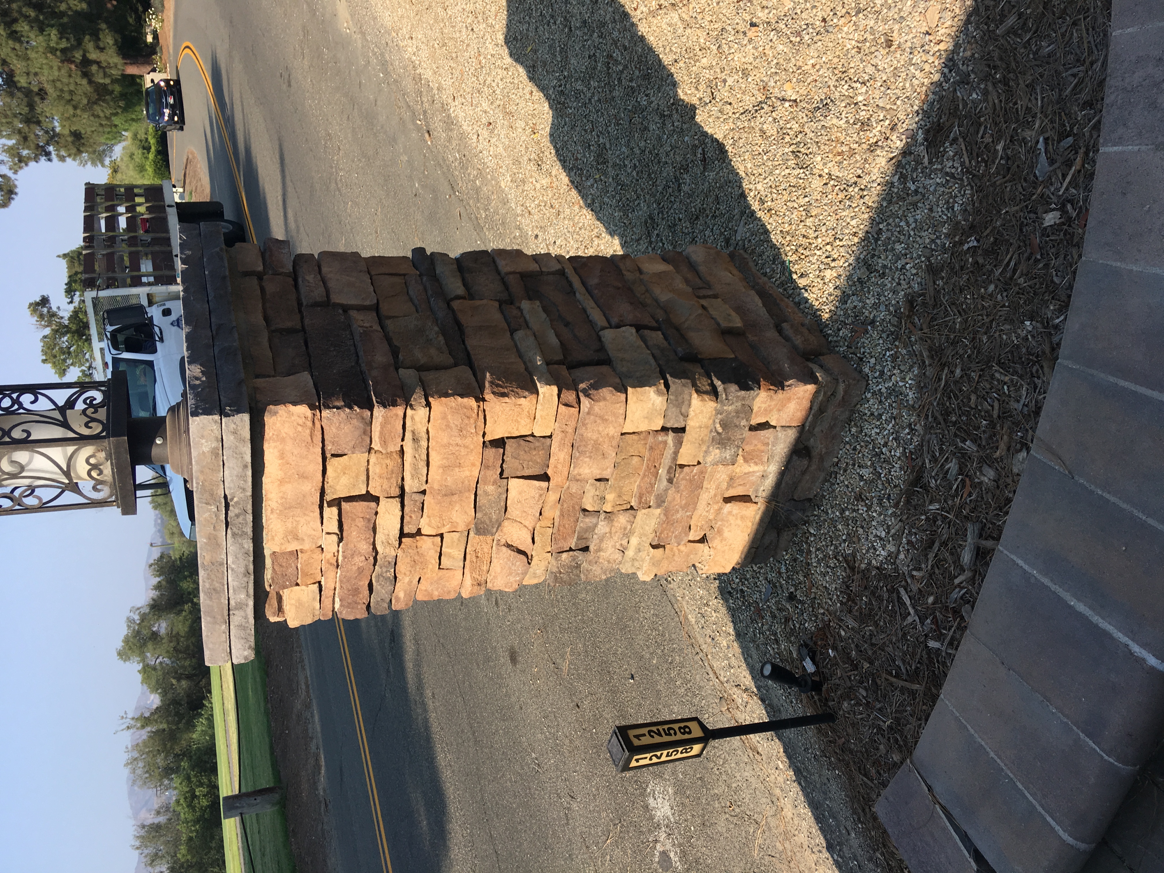 Stone column and pillar